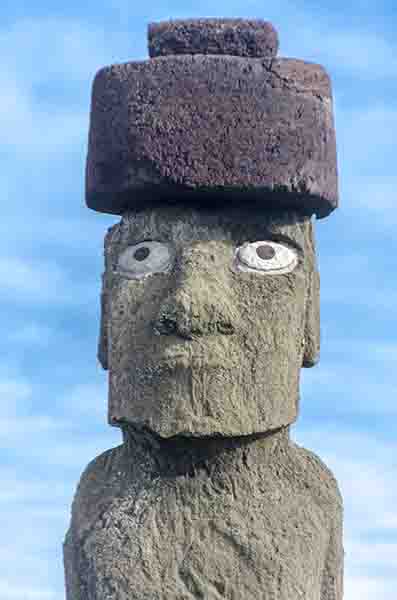 150 - Chile - isla de Rapa Nui o Pascua - Tahai - Ahu Ko Te Riku